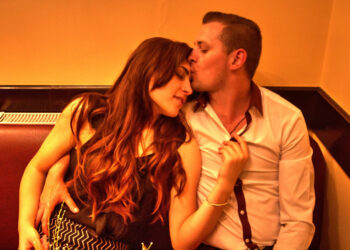 Staying Safe When Hooking Up With Other Swinging Couples: Essential Tips